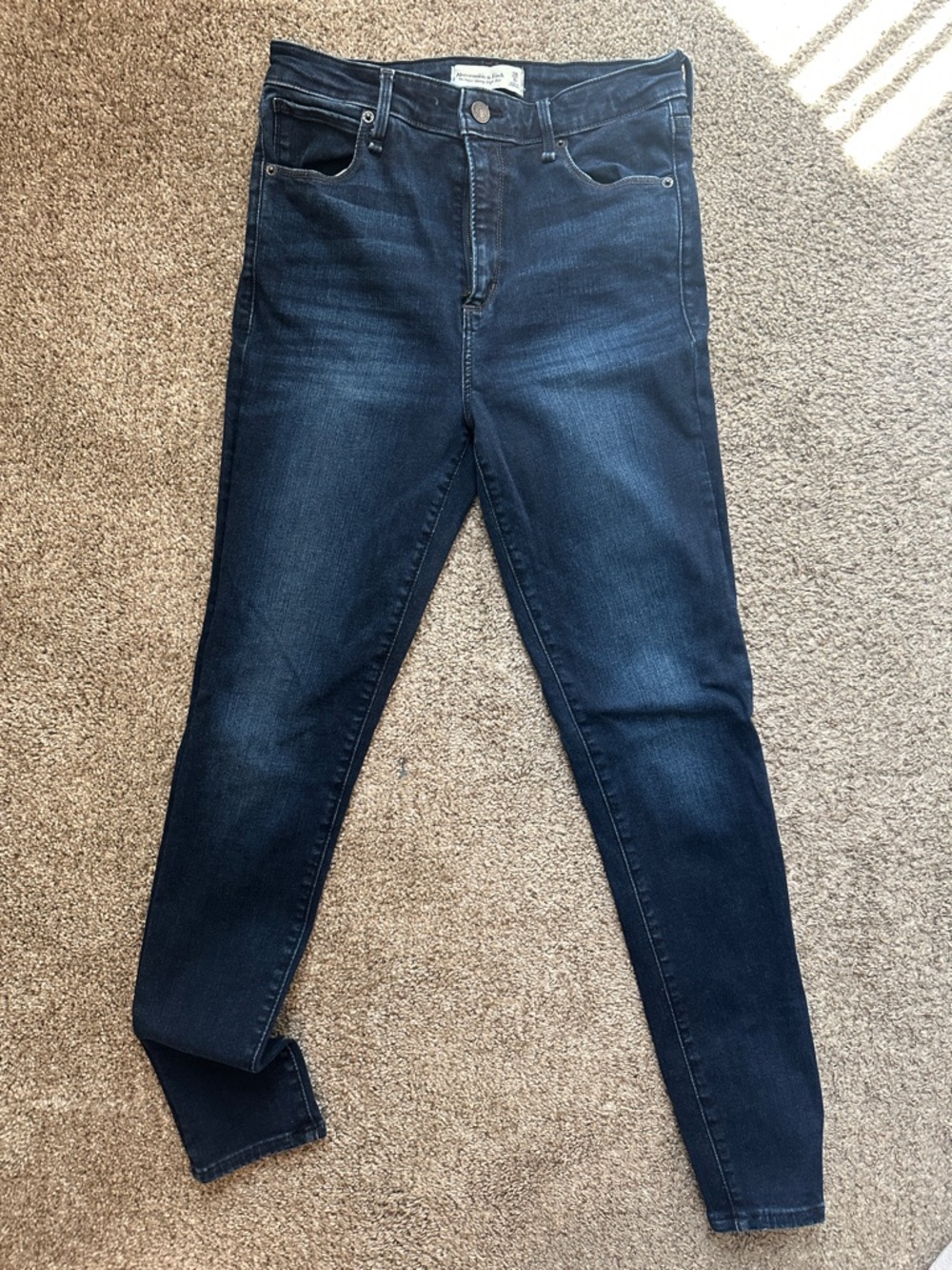 Abercrombie & Fitch Women’s Skinny Jeans in Dark Indigo Wash